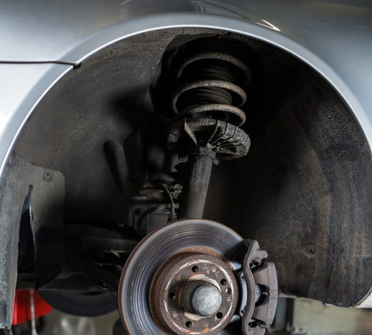 What are symptoms of a failed strut?